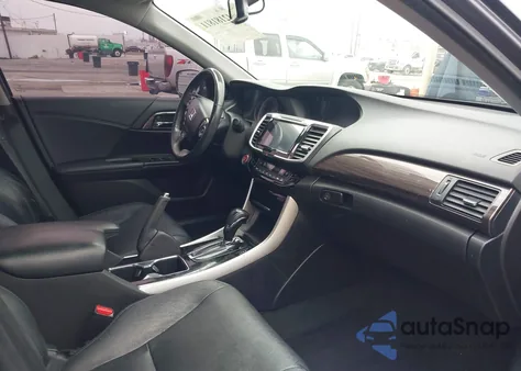 2017 Honda Accord Ex-L z USA, uszkodzony, nr VIN 1HGCR2F81HA281468